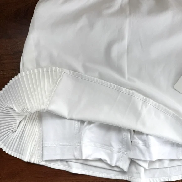 NWT, Lululemon Peek Pleat HR Tennis Skirt, Size 4
